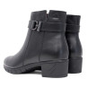 Botines tacón Treintas negros con doble costura lateral y hebilla decorativa
