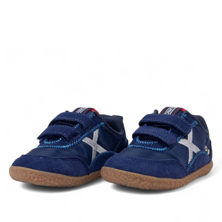 Zapatillas deporte Munich baby koda 19 azul marino con detalles rojos respetuosas - Querol online