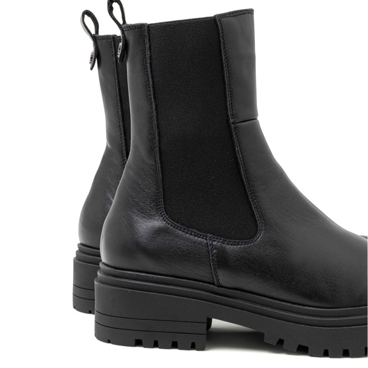 BOTINES DE PIEL NEGROS CON ELÁSTICOS CAROL PORRONET - Querol online