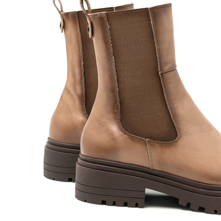 BOTINES DE PIEL TAUPE CON ELÁSTICOS CAROL PORRONET - Querol online