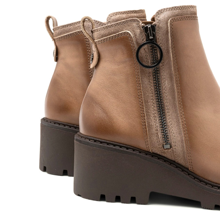 BOTINES DE PIEL CON CUÑA Y CREMALLERA TAUPE ELSA PORRONET - Querol online