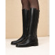 Botas planas Nero Giardini negras de piel fabricadas con material técnico y con cremallera interior - Querol online