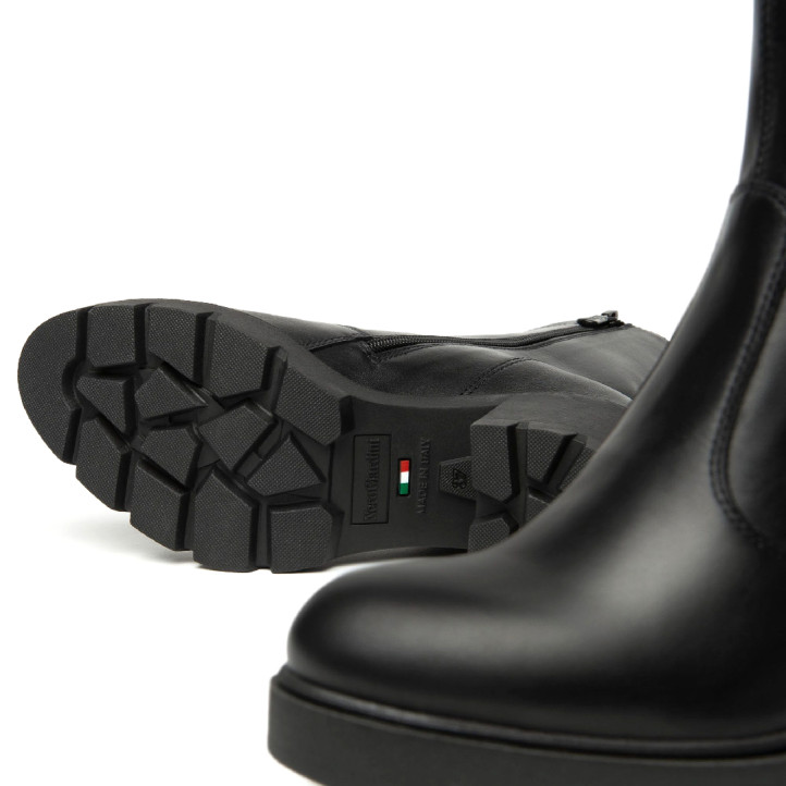 Botines tacón Nero Giardini negros de piel con suela track y detalles dorados - Querol online
