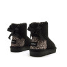 Botines Mustang sky negros estilo australianas con panel de animal print y lazo
