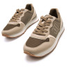 Zapatillas urban Mustang joggo classic kaki con detalles en tonos neutros