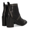 Botines tacón Alpe candem negros de piel con tachuelas