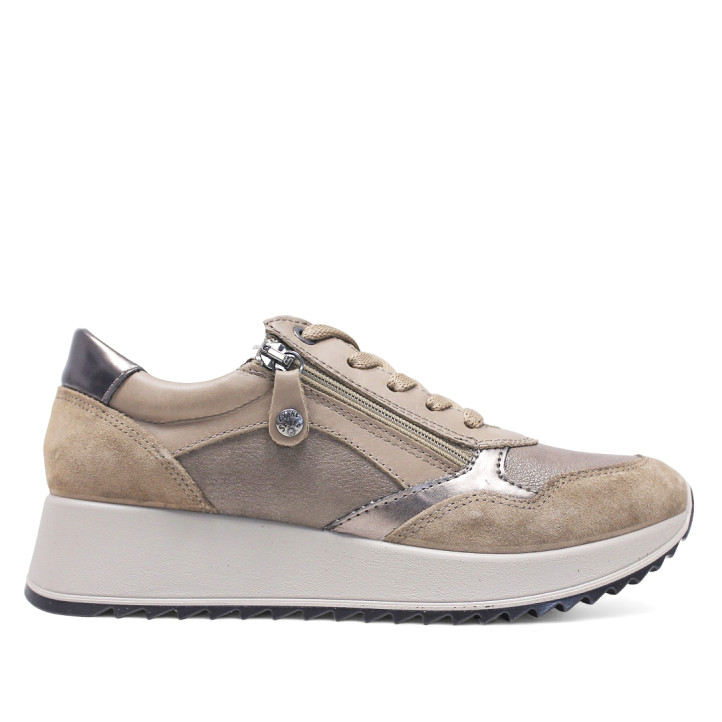 Zapatillas urban Imac taupe de piel con paneles plateados y cremallera lateral - Querol online