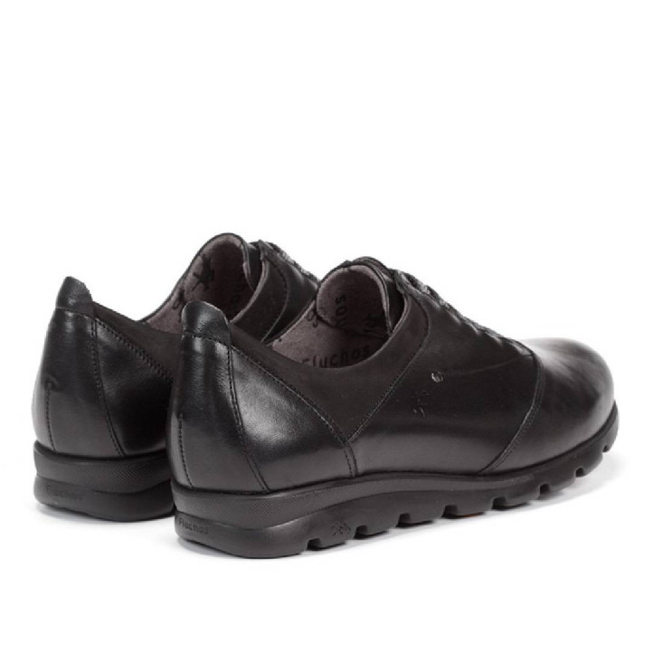 Zapatos planos Fluchos susan negros con cordones elásticos y suela flexible - Querol online