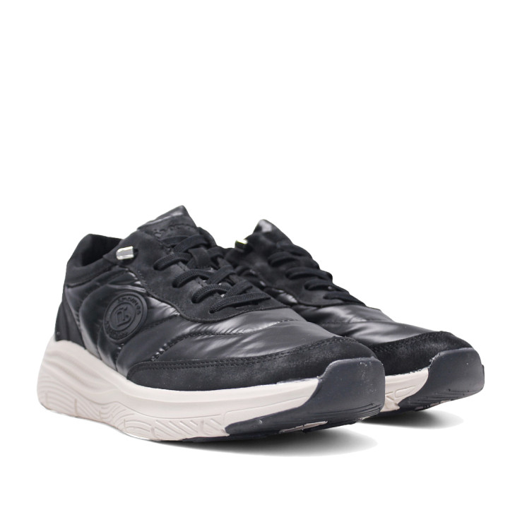 Zapatillas urban Amarpies negras con cordón al tono y suela blanca en contraste - Querol online