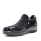 Zapatos cuña Amarpies negros con brillantes en el empeine y paneles efecto charol - Querol online