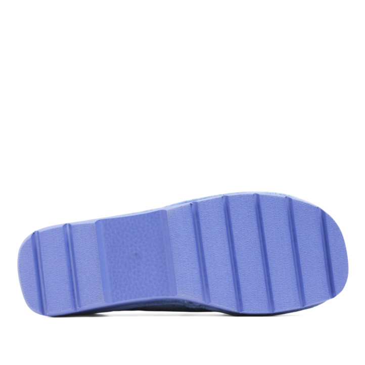 Zapatillas casa BEREVERE azules con pelito y dibujos de corazones y estrellas - Querol online
