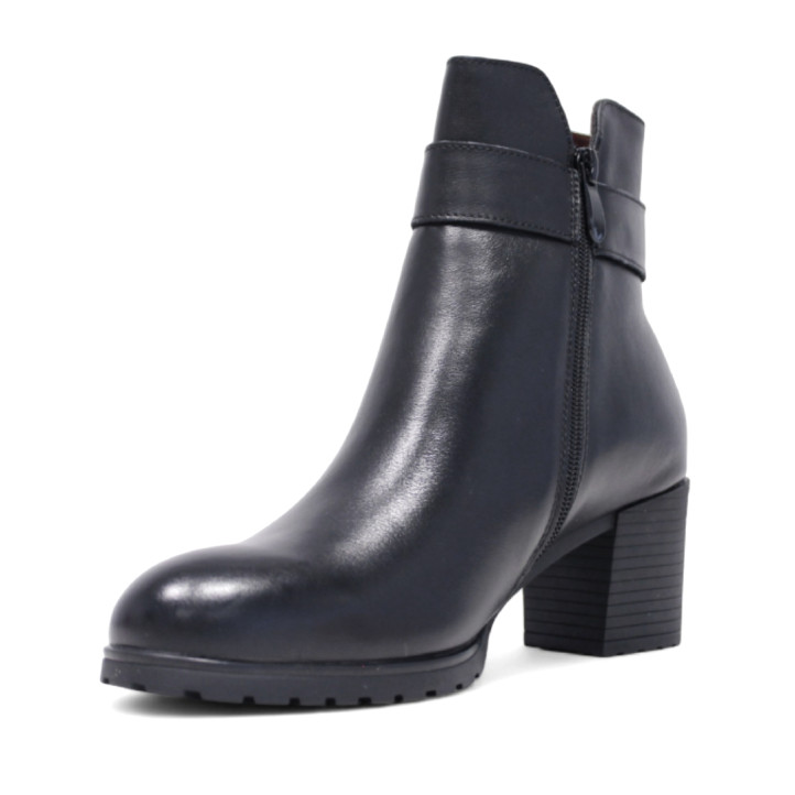 Botines tacón Treintas negros con hebilla decorativa irregular - Querol online