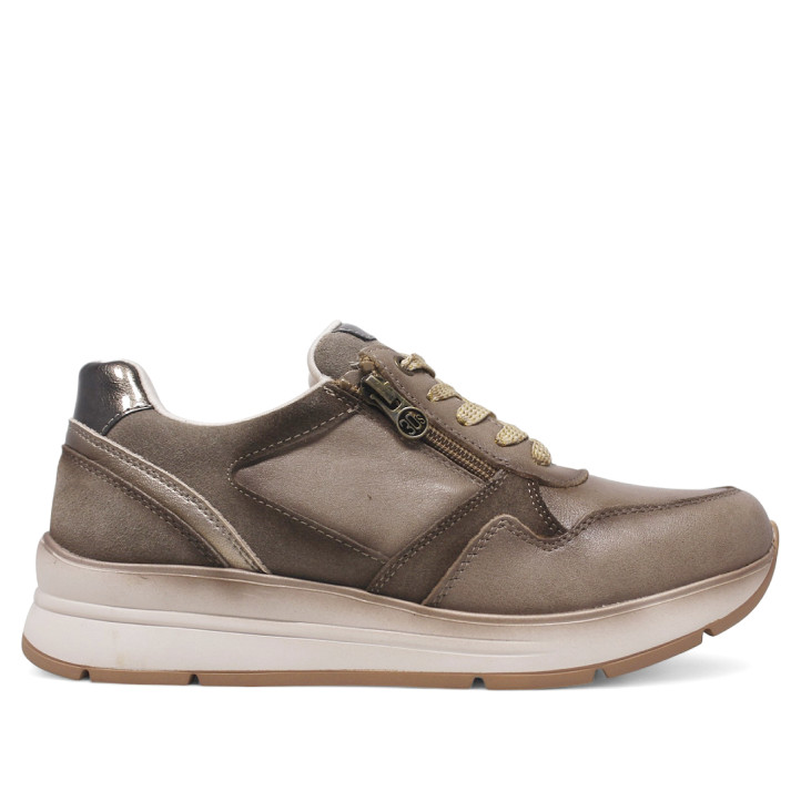 Sabatilles urban Treintas taupe amb acabat brillant i metal·litzat - Querol online