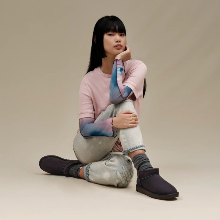 Botines UGG Classic Ultra Mini Negras - Querol online