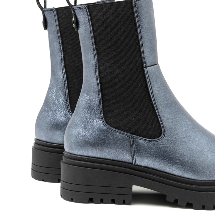 BOTINES DE PIEL METALIZADA PLOMO CON ELÁSTICOS CAMILA PORRONET - Querol online