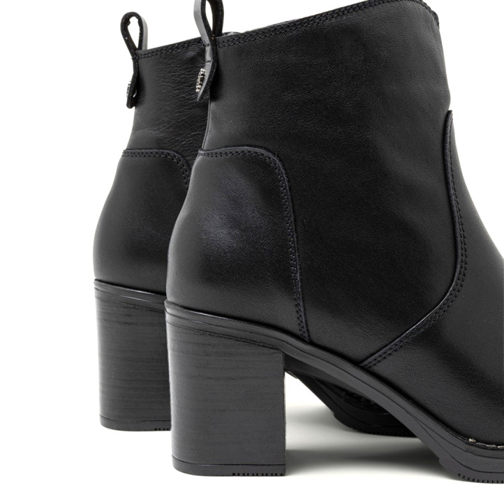 BOTINES DE PIEL DE TACÓN NEGRO RAQUEL PORRONET - Querol online