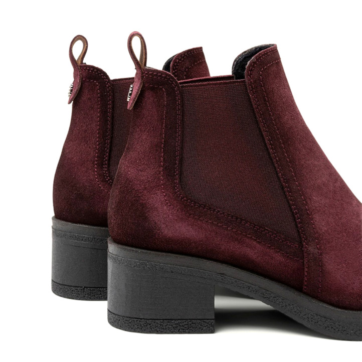 BOTINES DE PIEL BURDEOS CON ELÁSTICOS DÁMARIS PORRONET - Querol online