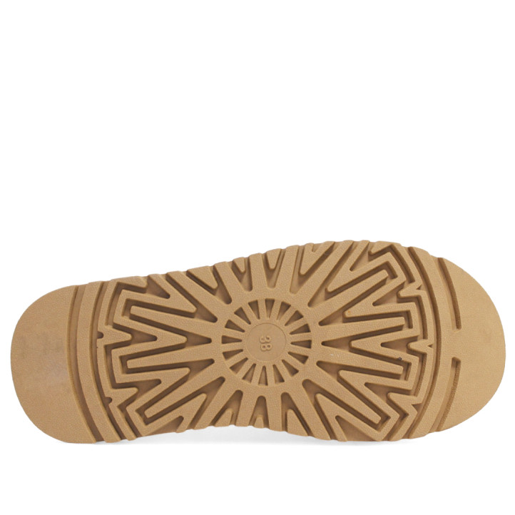 Botines plataforma Stay marrones con plataforma borreguito y tirador trasero estilo australianas - Querol online