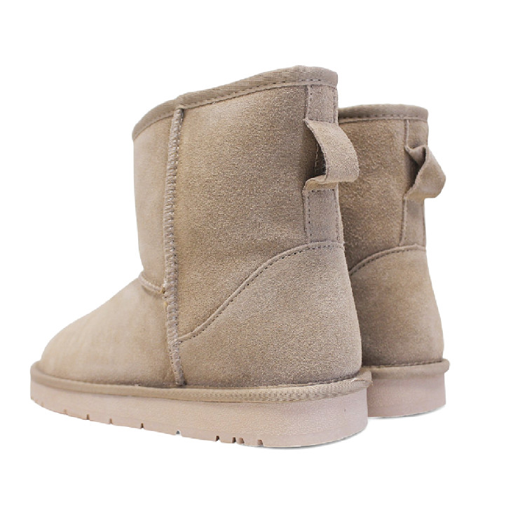 Botines planos taupe de caña media y tirador trasero estilo australiana - Querol online