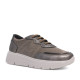 Zapatillas urban Mysoft taupe con elásticos, detalles metálicos y suela en contraste - Querol online