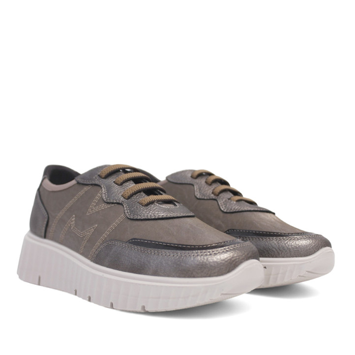 Zapatillas urban Mysoft taupe con elásticos, detalles metálicos y suela en contraste - Querol online