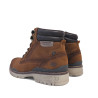 Botins DOCKERS marrons amb etiqueta penjant taronja