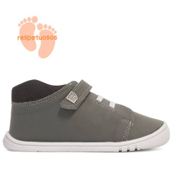 Botines Pirufin verde con cordón elástico y velcro respetuosos - Querol online