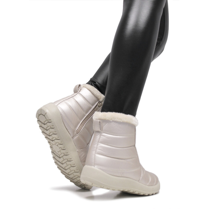 Botins plans blancs satinats encoixinats amb pelito i cremallera - Querol online