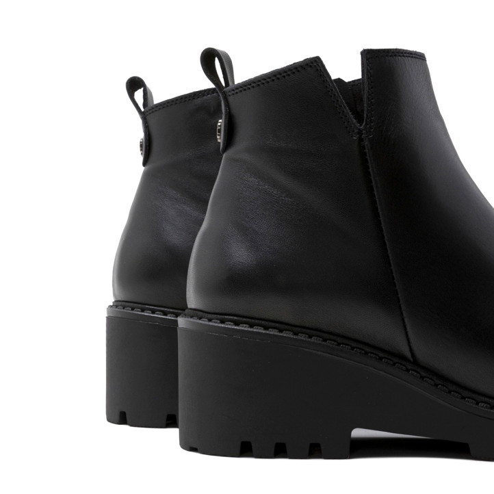 BOTINES DE PIEL CON CUÑA Y CREMALLERA NEGRA ELENA PORRONET - Querol online