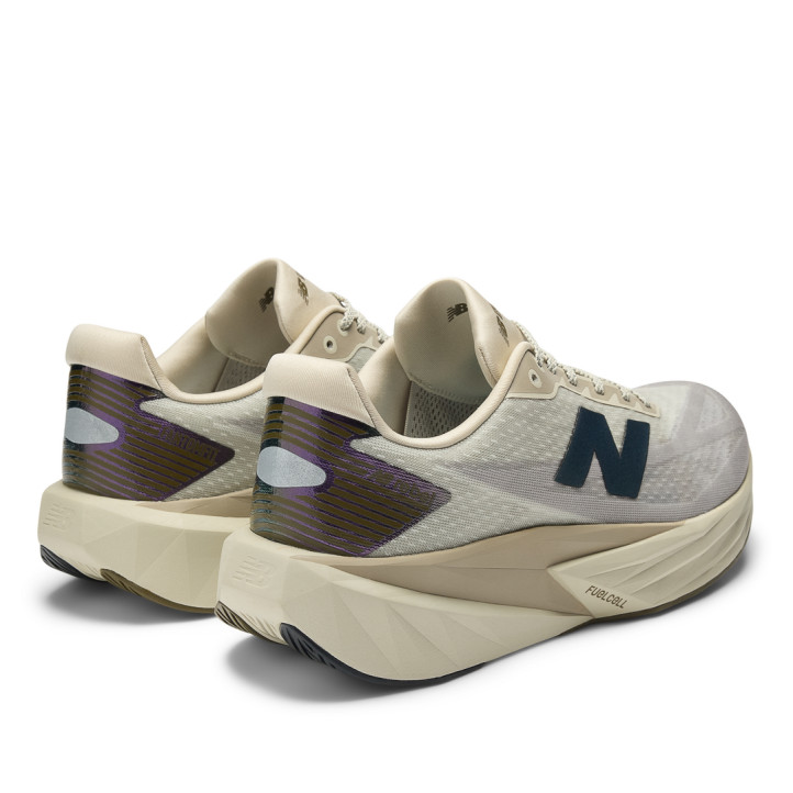Zapatillas deportivas New Balance fuelcell rebel v5 shipyard con arid stone y silver metallic para mujer - Querol online