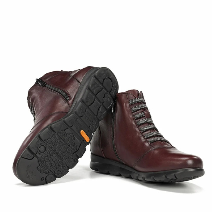 Botins plans Fluchos susan granats de pell amb cordons elàstcis i tatxa decorativa - Querol online