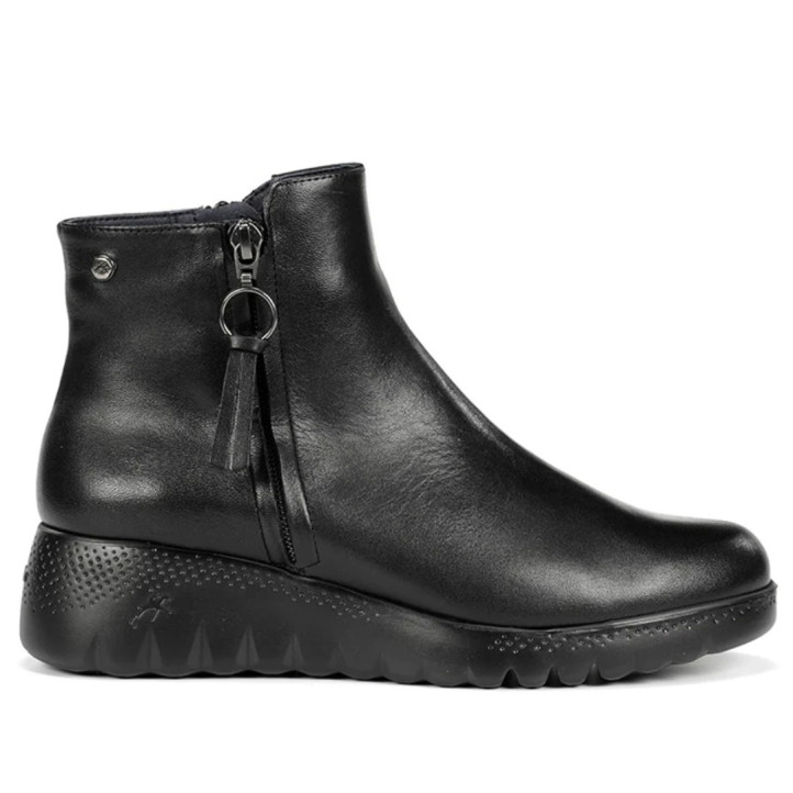 Botines planos Fluchos live negros de piel con suela con textura - Querol online