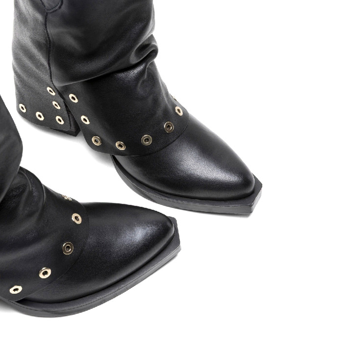 BOTAS DOBLE FAZ DE PIEL NEGRO CON TACHUELAS FLAVIA PORRONET - Querol online
