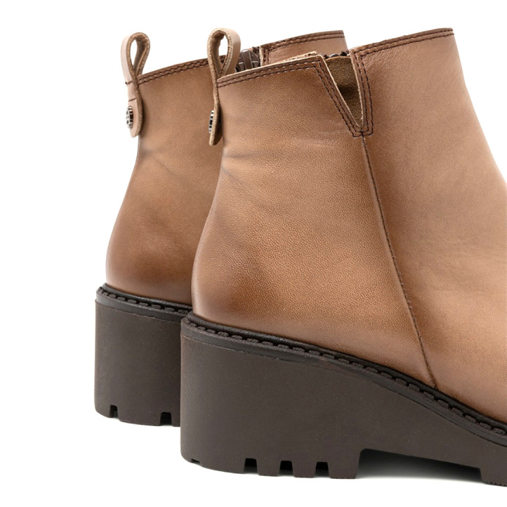 BOTINES DE PIEL CON CUÑA Y CREMALLERA TAUPE ELENA PORRONET - Querol online