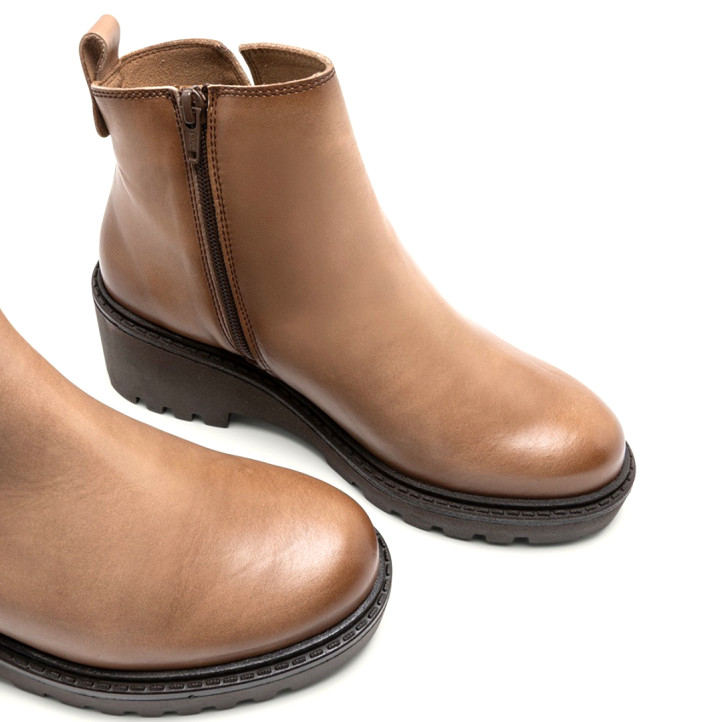 BOTINES DE PIEL CON CUÑA Y CREMALLERA TAUPE ELENA PORRONET - Querol online