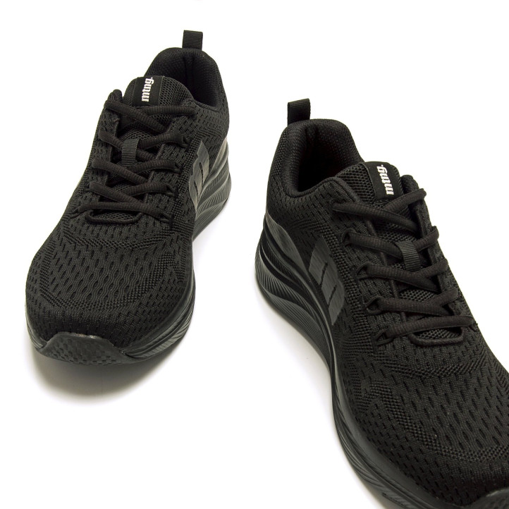 Zapatillas deportivas Mustang somo negras con cordones a juego - Querol online