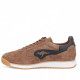 Zapatos sport Kangaroos marrones con panel trasero negro y detalle en forma de canguro - Querol online