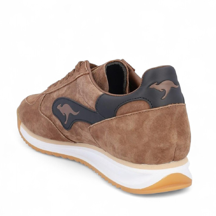 Zapatos sport Kangaroos marrones con panel trasero negro y detalle en forma de canguro - Querol online