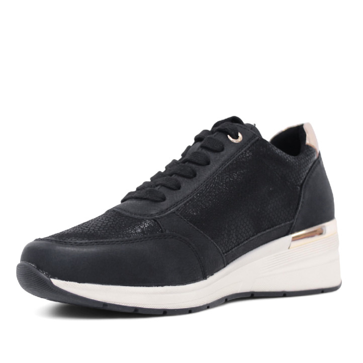 Zapatillas cuña Owel bastia negras con cremallera lateral y material efecto serpiente - Querol online