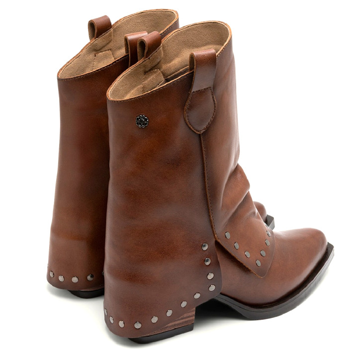 BOTAS DOBLE FAZ DE PIEL CUERO CON TACHUELAS FIORELLA PORRONET - Querol online