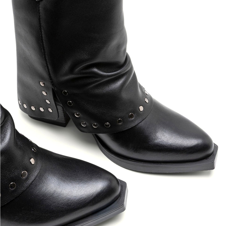BOTAS DOBLE FAZ DE PIEL NEGRO CON TACHUELAS FIORELLA PORRONET - Querol online
