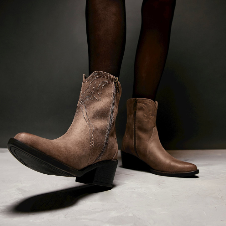 BOTINES DE MUJER MUSTANG TANUBIS MARRON 54910 61406 - Querol online