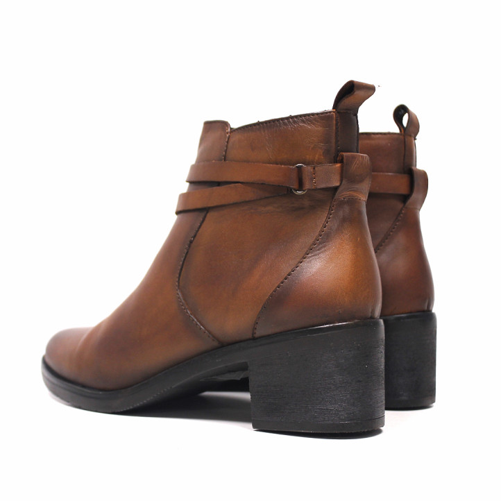Botines tacón 48H marrones con tira cruzada en el tobillo de piel - Querol online