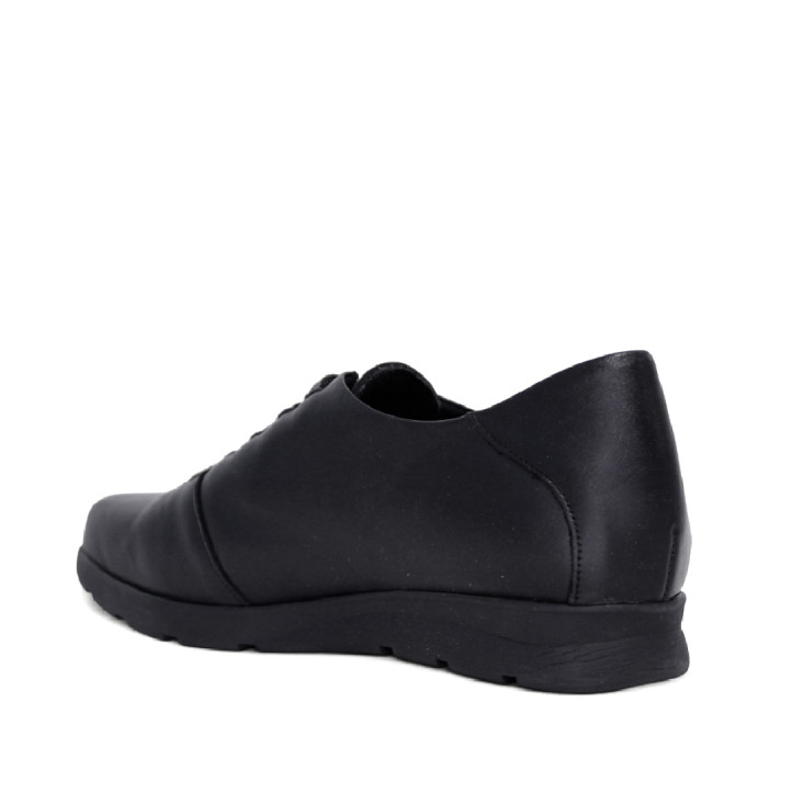 Sabates planes Suite009 negres de pell sense costures i amb cordons elàstics - Querol online