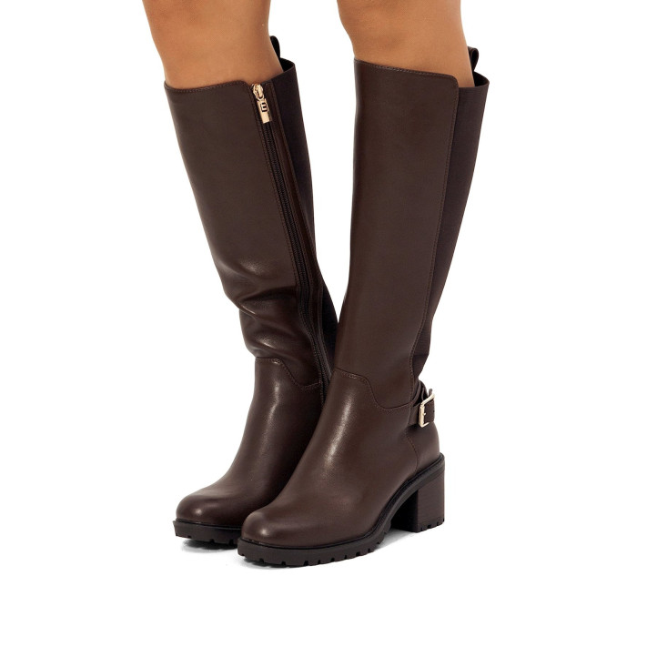 Botas tacón Mustang maya marrones con elástico trasero y cremallera - Querol online