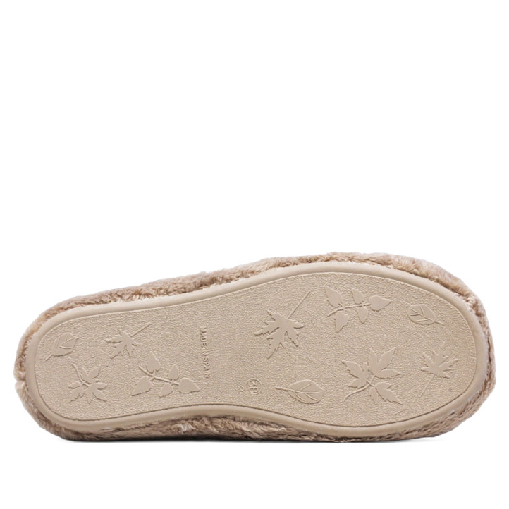 Sabatilles casa CM Confort beix de pèl suau amb brodat decoratiu - Querol online