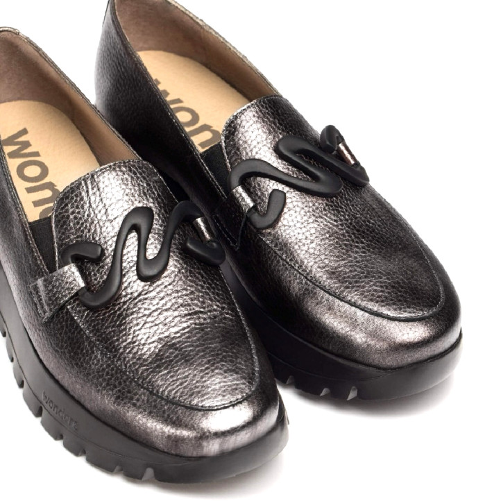 MOCASINES ODISEI 94 PLOMO METALIZADOS WONDERS - Querol online