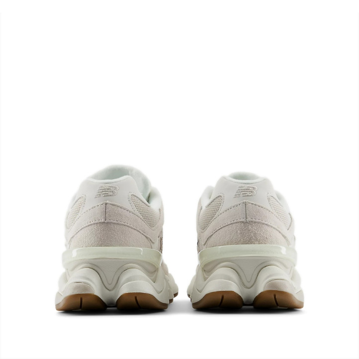Zapatillas urban New Balance 9060 moonbean con sea salt y black - Querol online