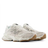 Zapatillas urban New Balance 9060 moonbean con sea salt y black