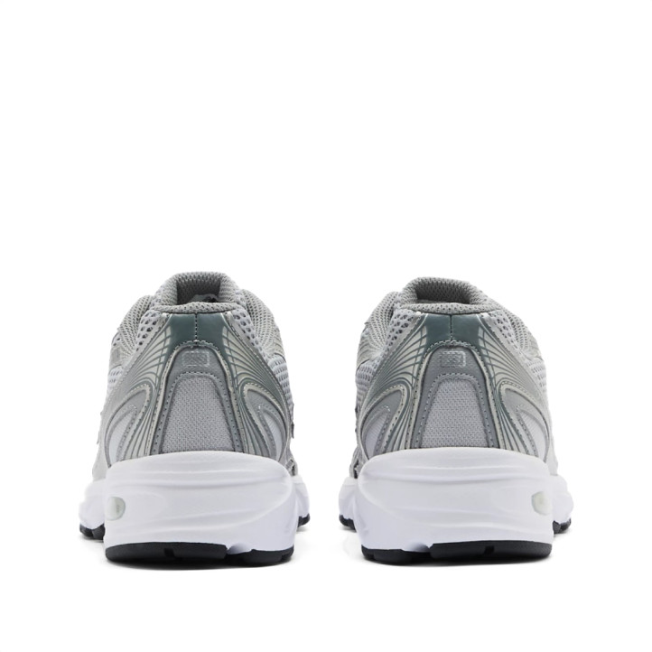 Sabatilles esportives New Balance 740 castlerock amb metallic silver 877c i silver metallic home - Querol online